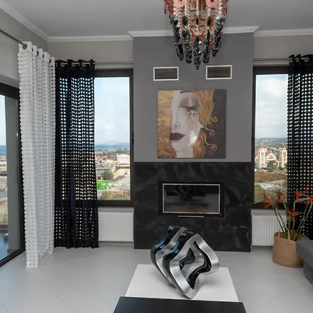 Maria's Boutique Luxury House! Swimming Pool ! Holiday home